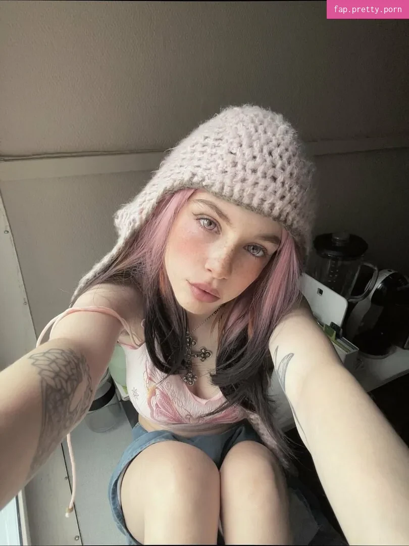 Milk_Baddie - Photo #09