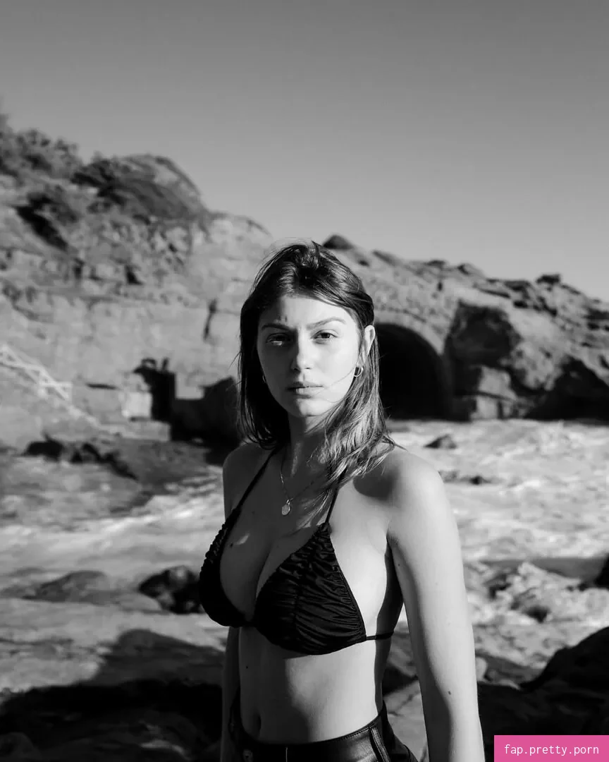 Miriam Bongiorni - Photo #09