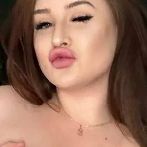 molly_boobs