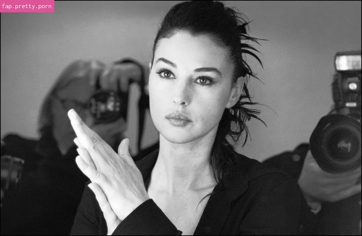 Monica Bellucci - Photo #92