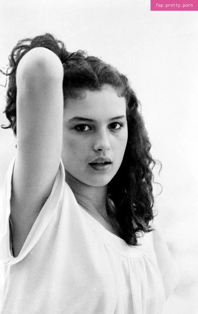 Monica Bellucci - Photo #13