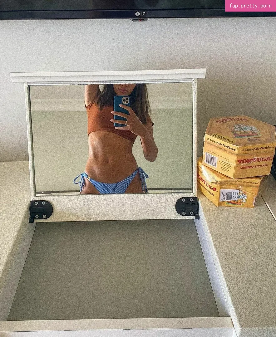 Montana Brown - Photo #32