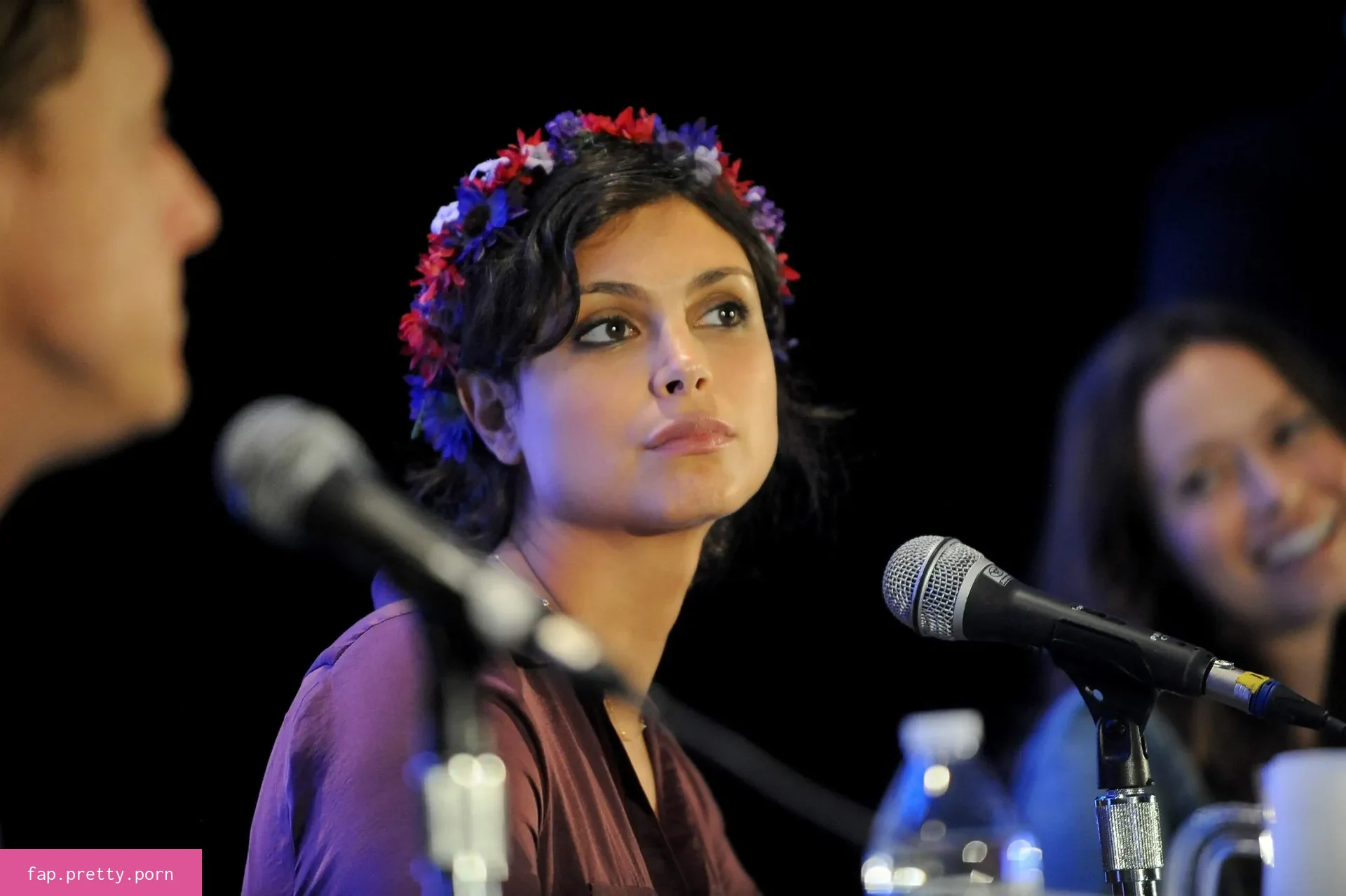 Morena Baccarin - Photo #37