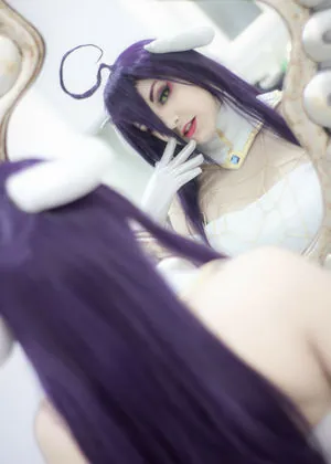 Marcelline Cos