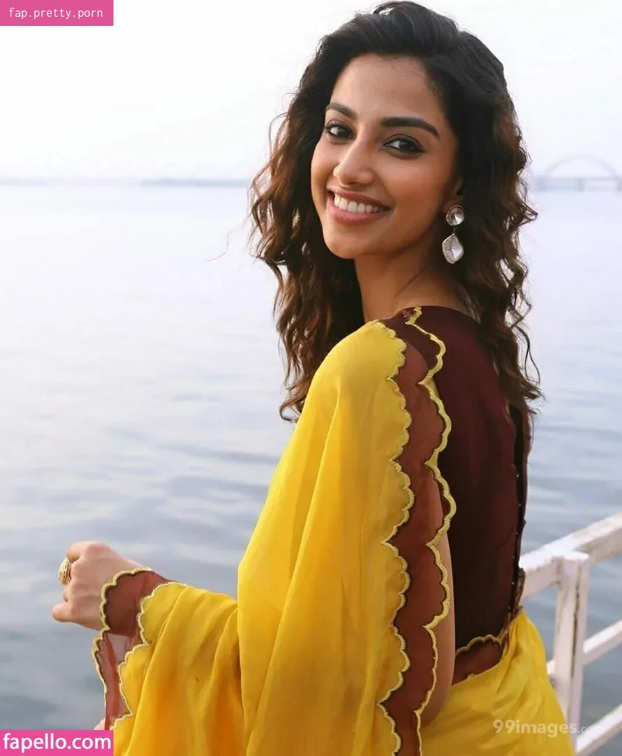 Meenakshi Chaudhary - Photo #43
