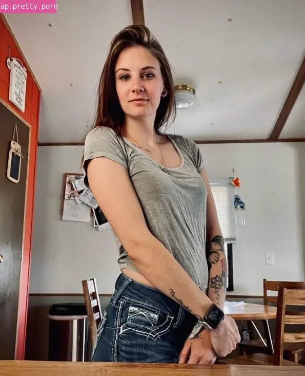 Meghan Callantine - Photo #01