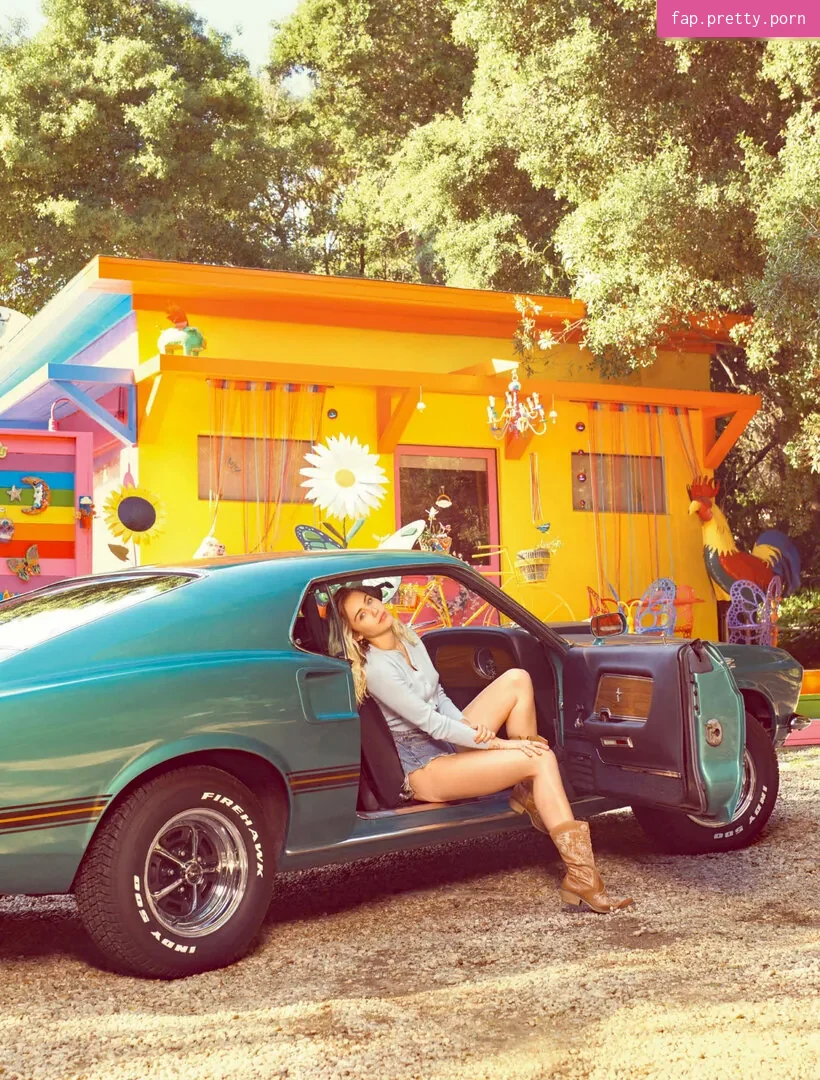 Miley Cyrus - Photo #36