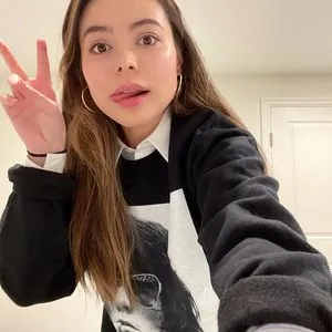 Miranda Cosgrove