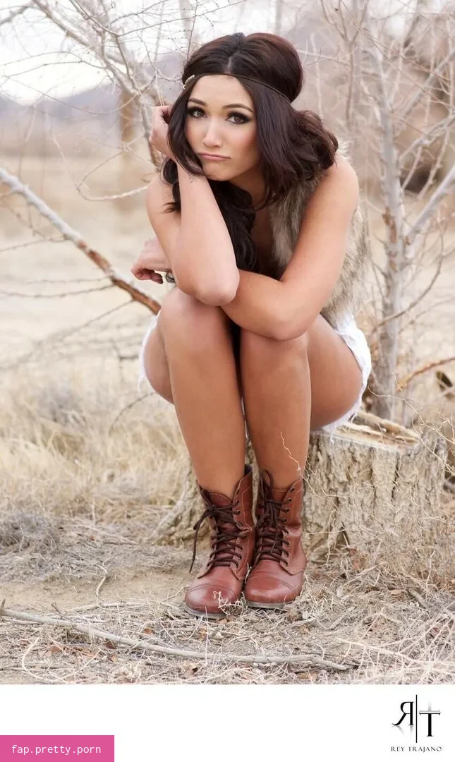 Misa Campo - Photo #46