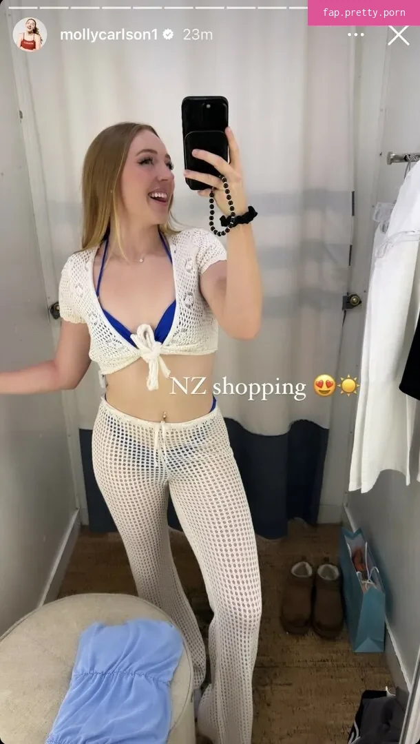 Molly Carlson - Photo #85
