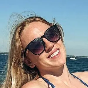Molly Carlson