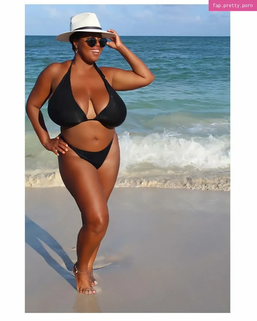 Monique Cooper - Photo #45