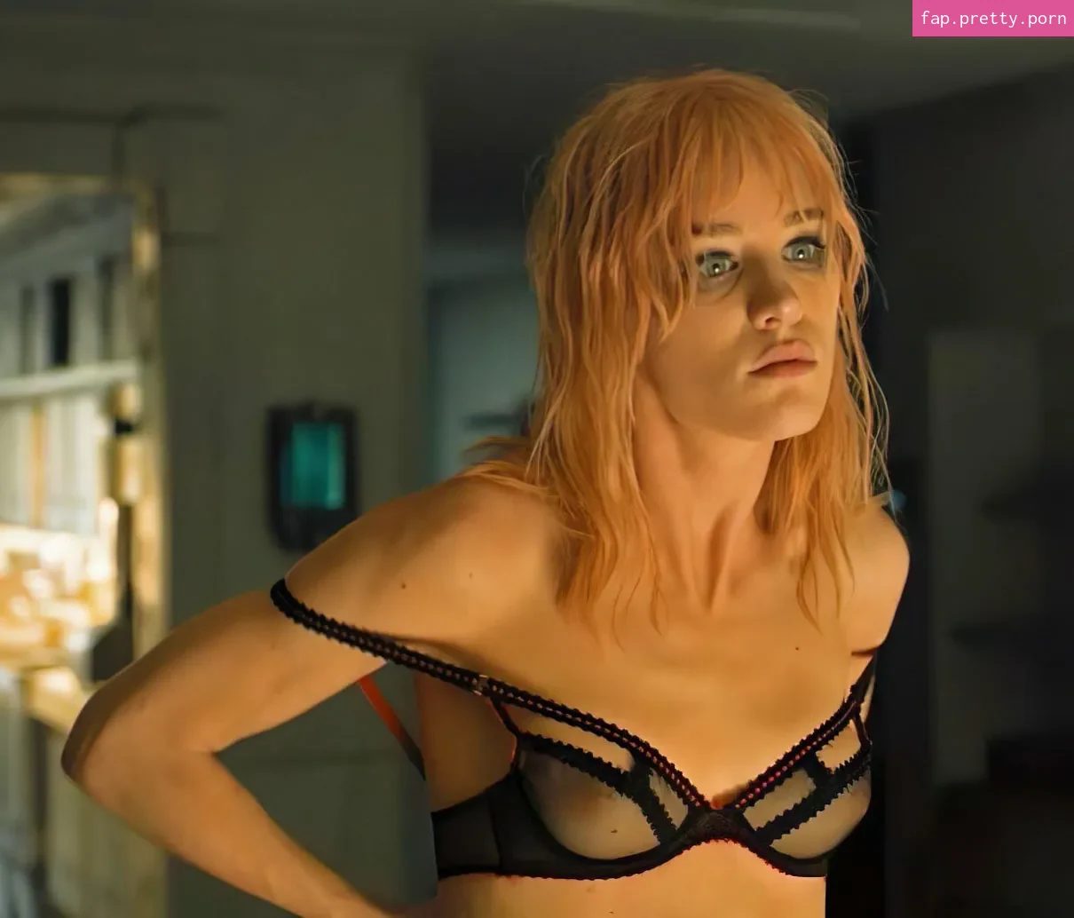 Mackenzie Davis - Photo #32