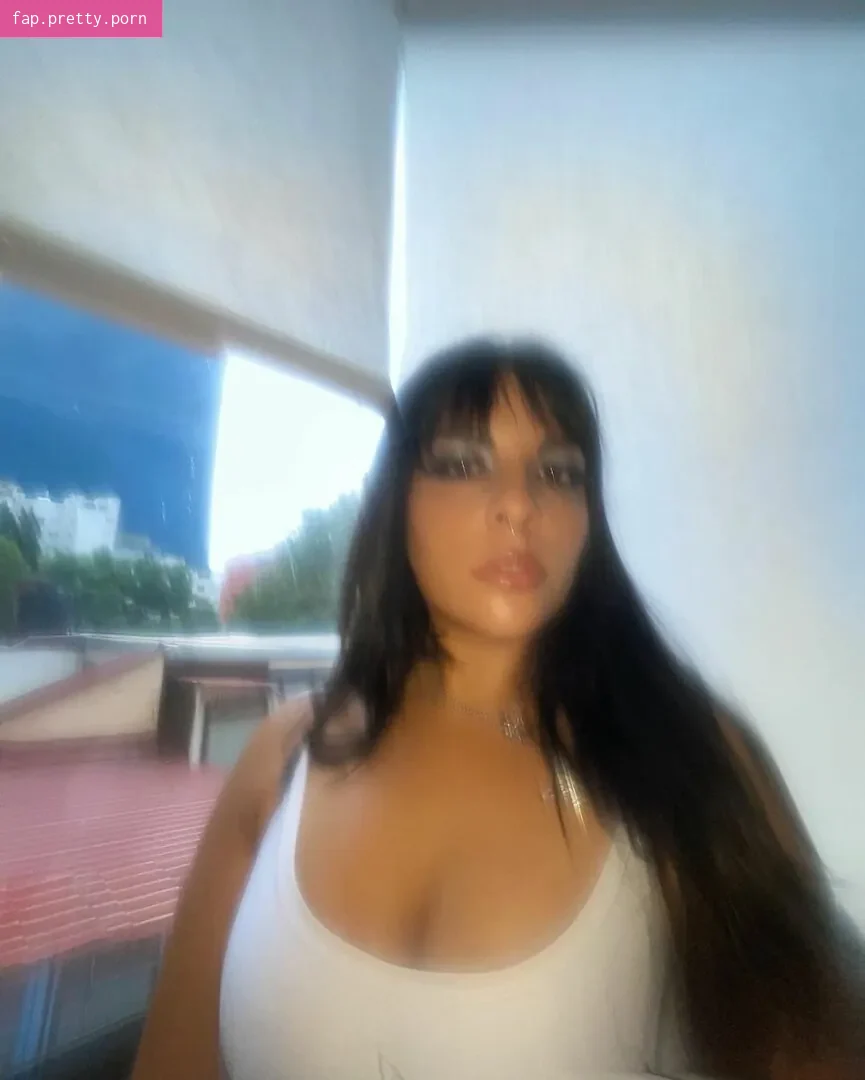 Mariana de Miguel - Photo #02
