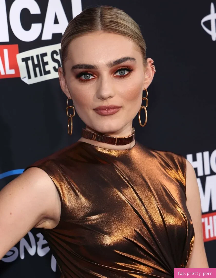 Meg Donnelly - Photo #12