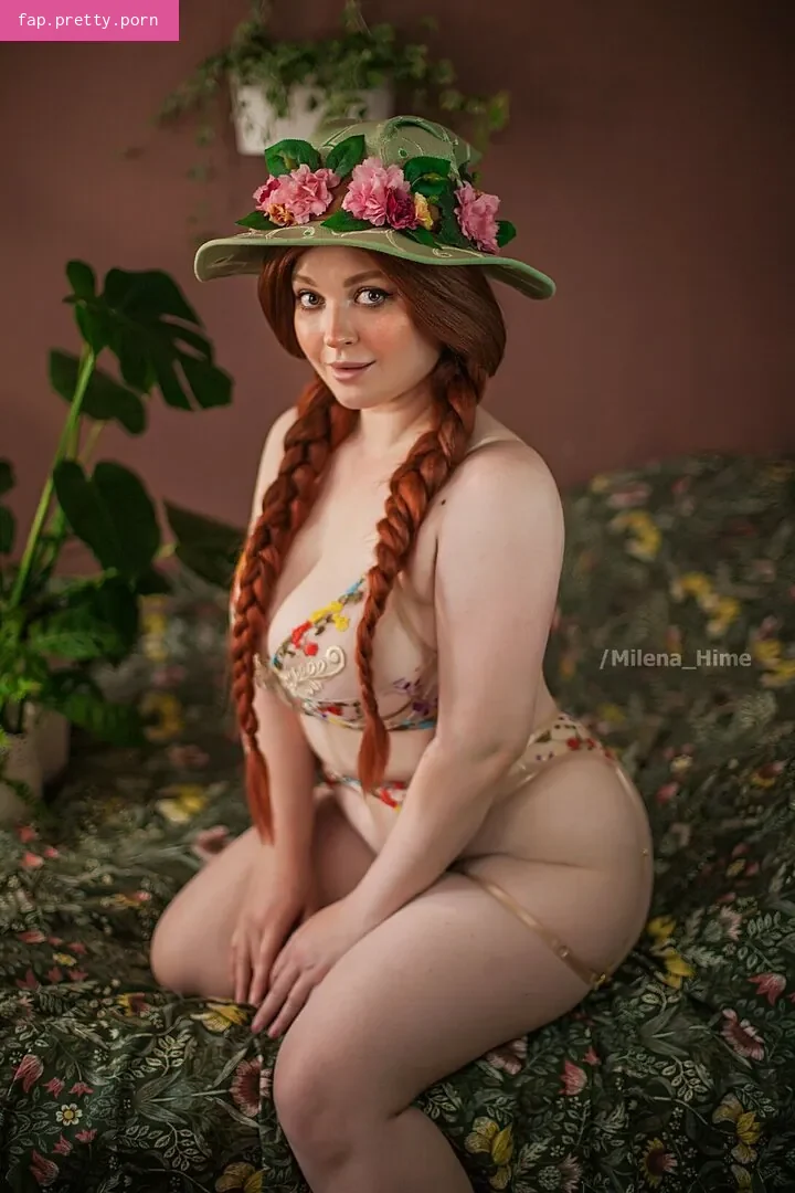 Milena Dereka - Photo #02