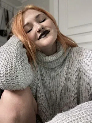 Molly Demure
