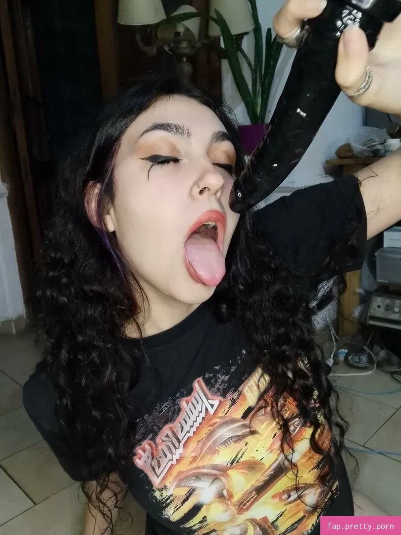 mora.death - Photo #03