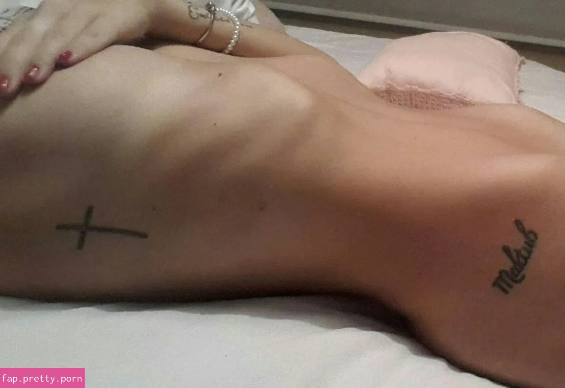 Maria Eugenia Suarez - Photo #09