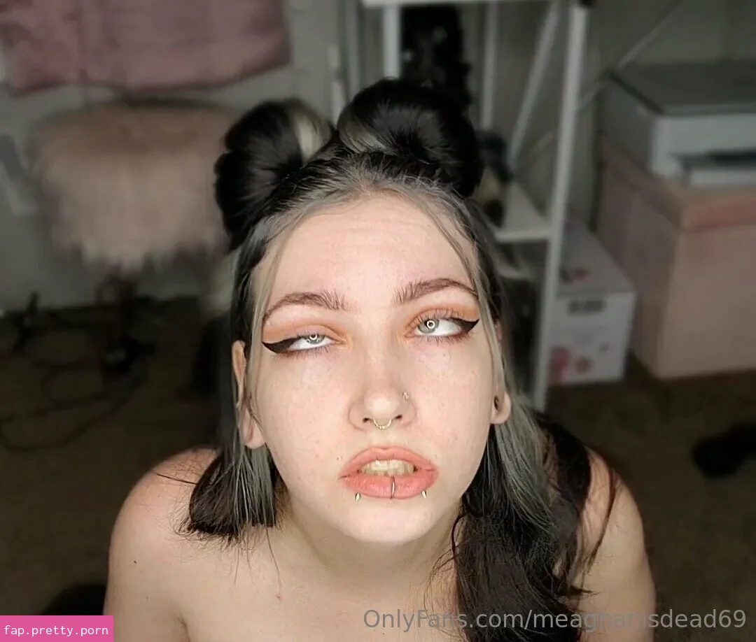 meaghanisdead69 - Photo #27