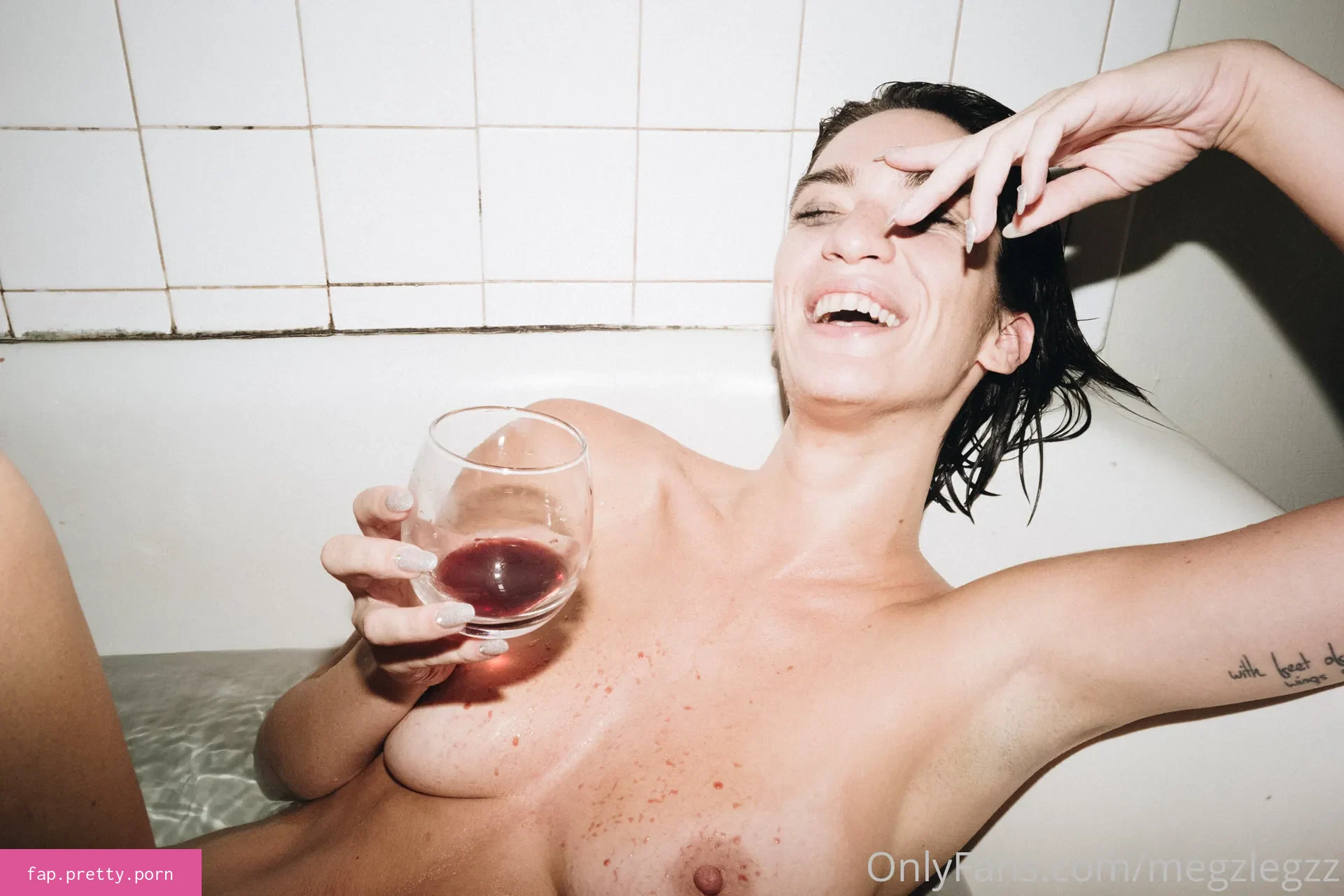 megzlegzz - Photo #05
