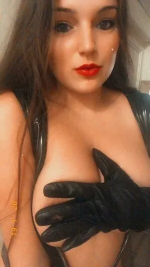 melbrunette