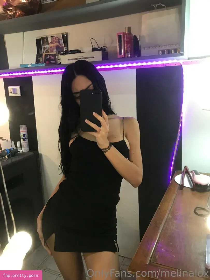 Melina Lox - Photo #14