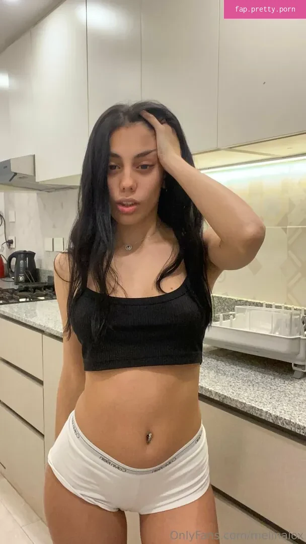 Melina Lox - Photo #18