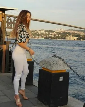 Merve Elmas