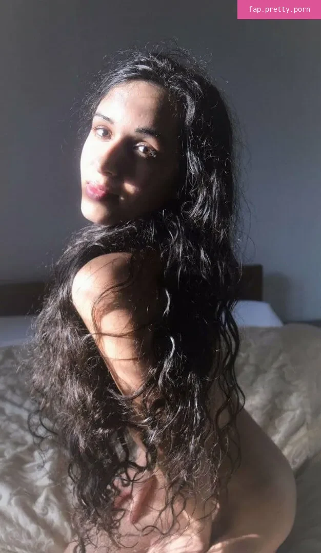 Mirabella Estella - Photo #03