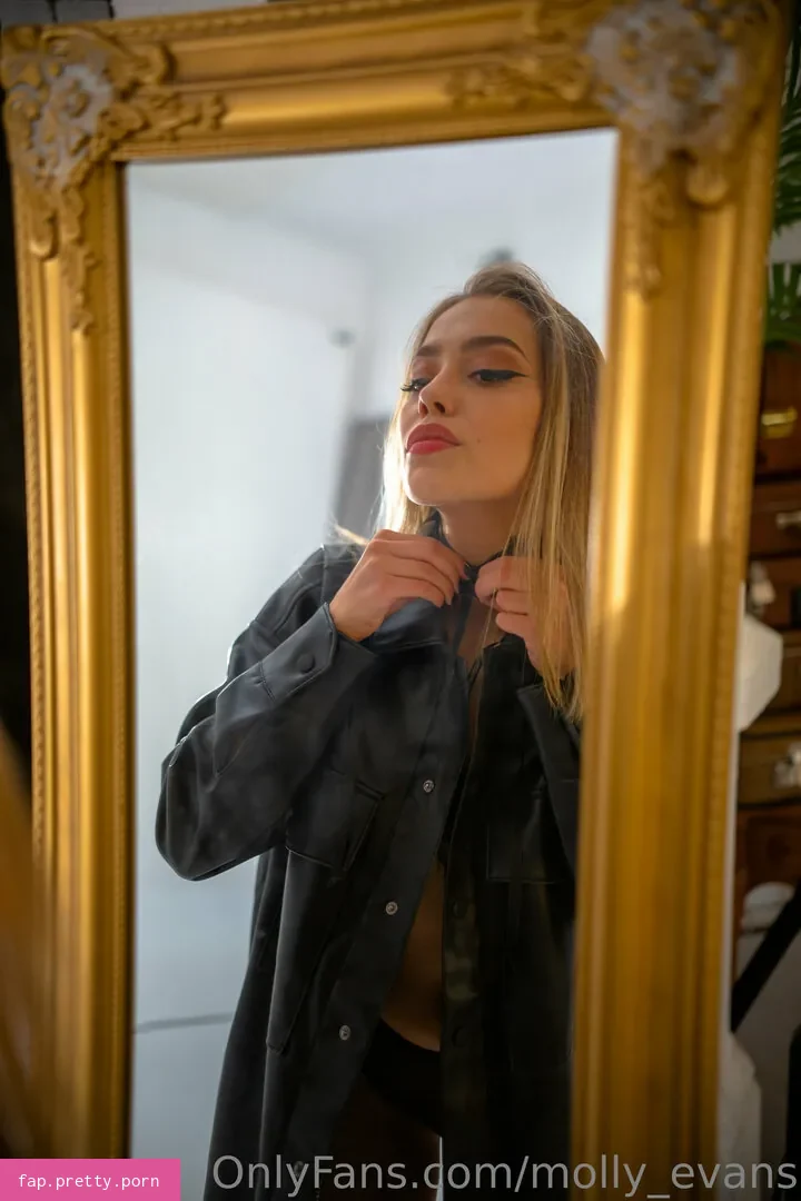 Molly Evans - Photo #91