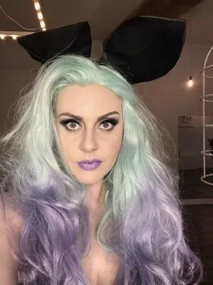 madam_genevieve