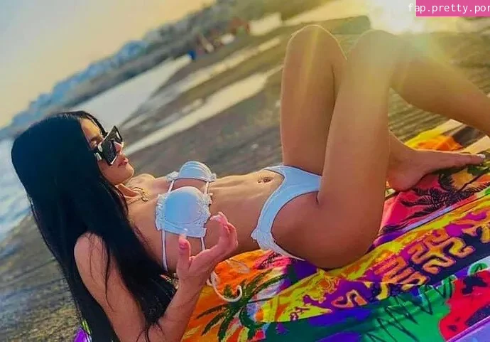 Maltese Girls - Photo #24