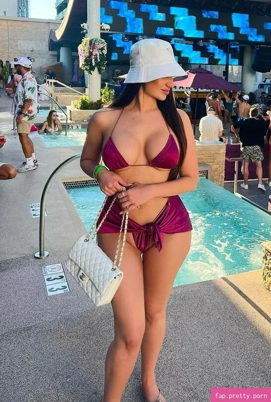 Marie Gabrielle R - Photo #12