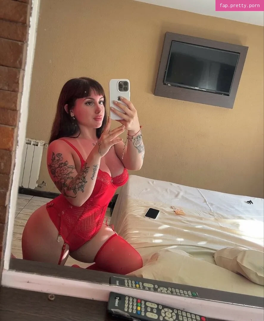 Melina Guida - Photo #02