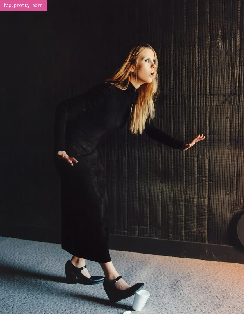 Mia Goth - Photo #13