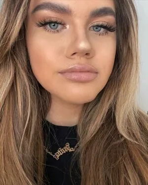 Molly Georgia Leach
