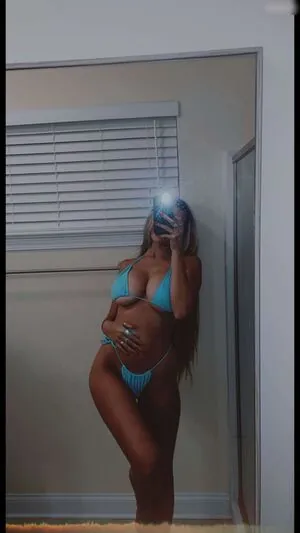 Madeline Hope / hadelinemope