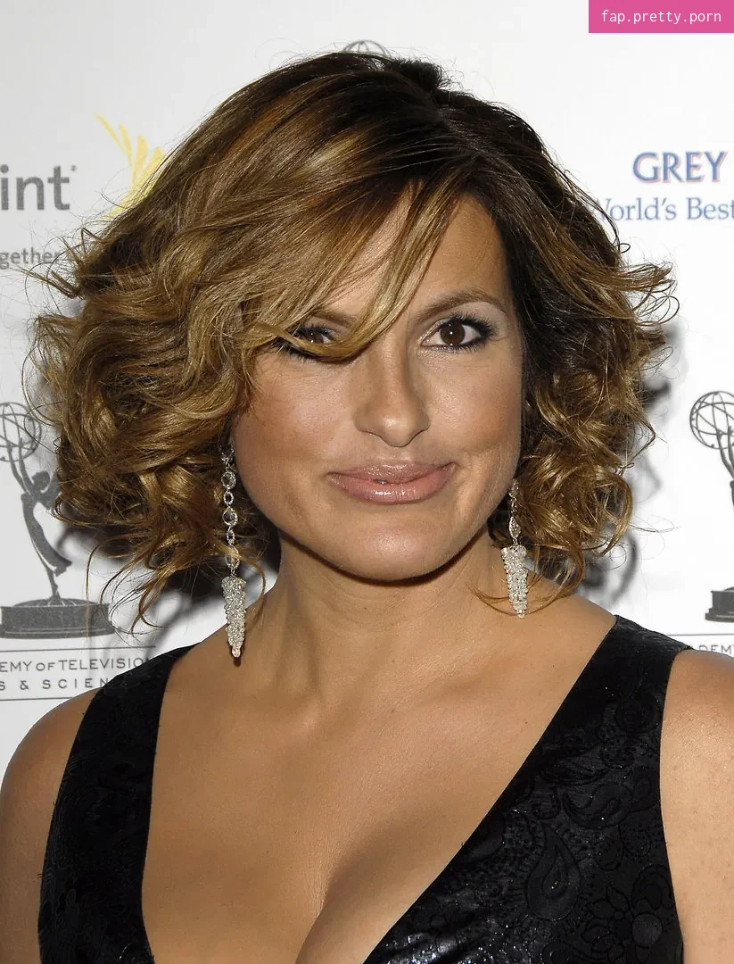 Mariska Hargitay - Photo #14