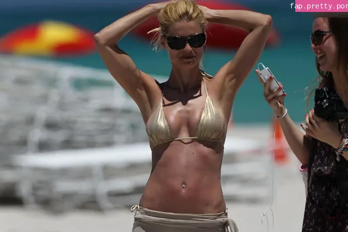 Michelle Hunziker - Photo #33
