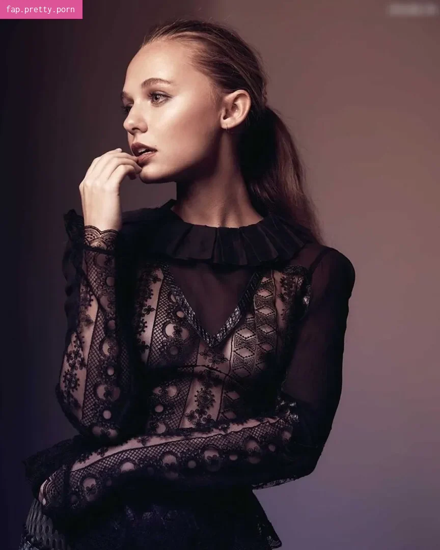 Madison Iseman - Photo #44