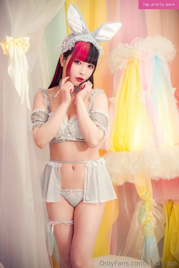 Maki Itoh - Photo #80