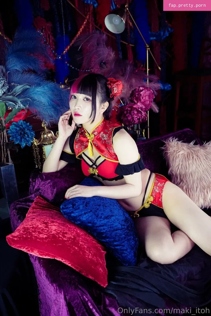 Maki Itoh - Photo #72