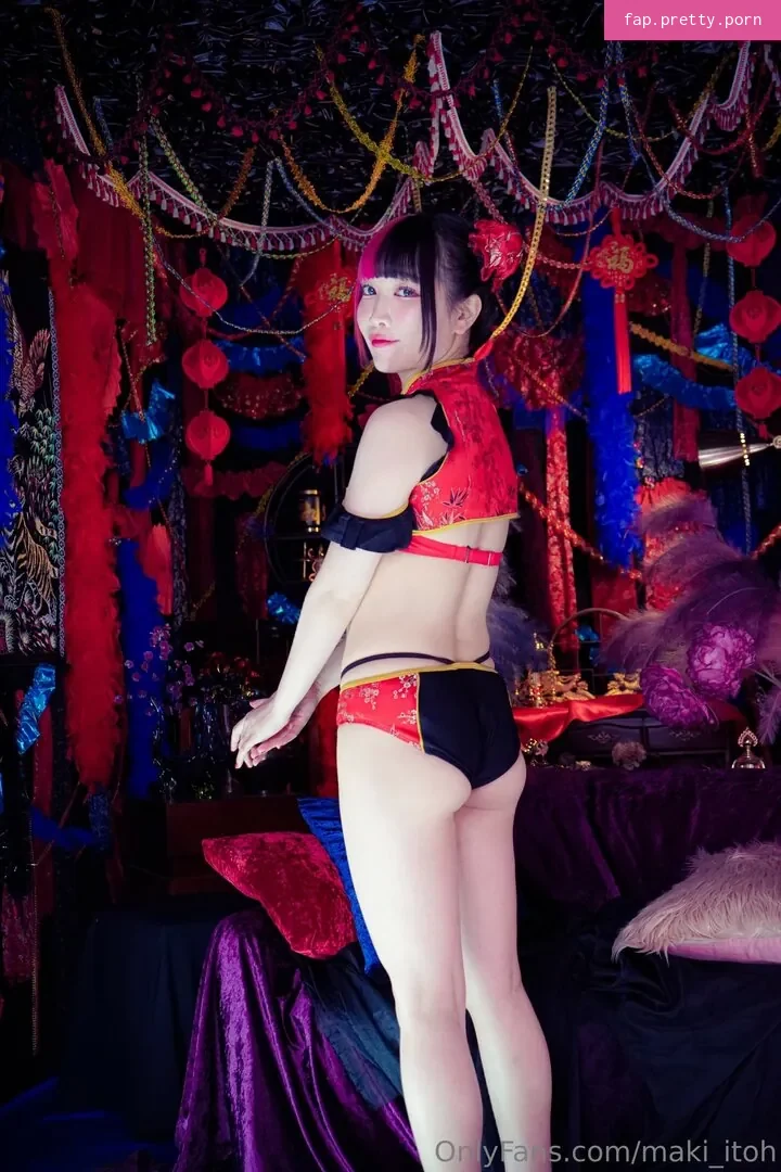 Maki Itoh - Photo #93