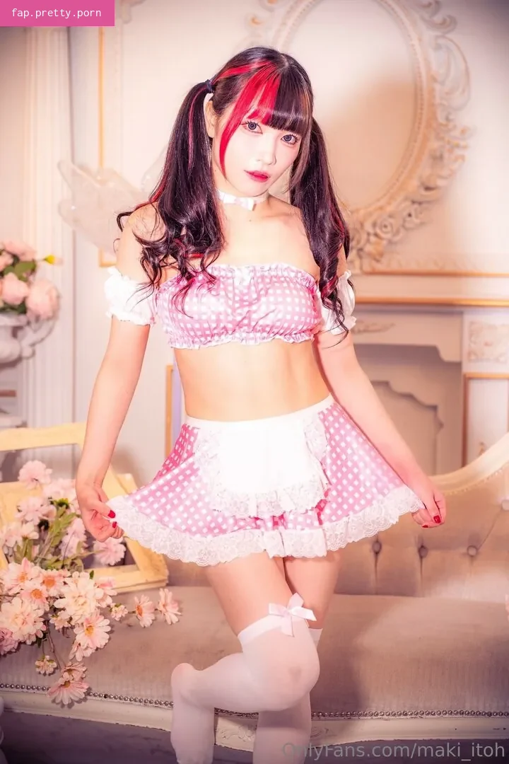 Maki Itoh - Photo #10