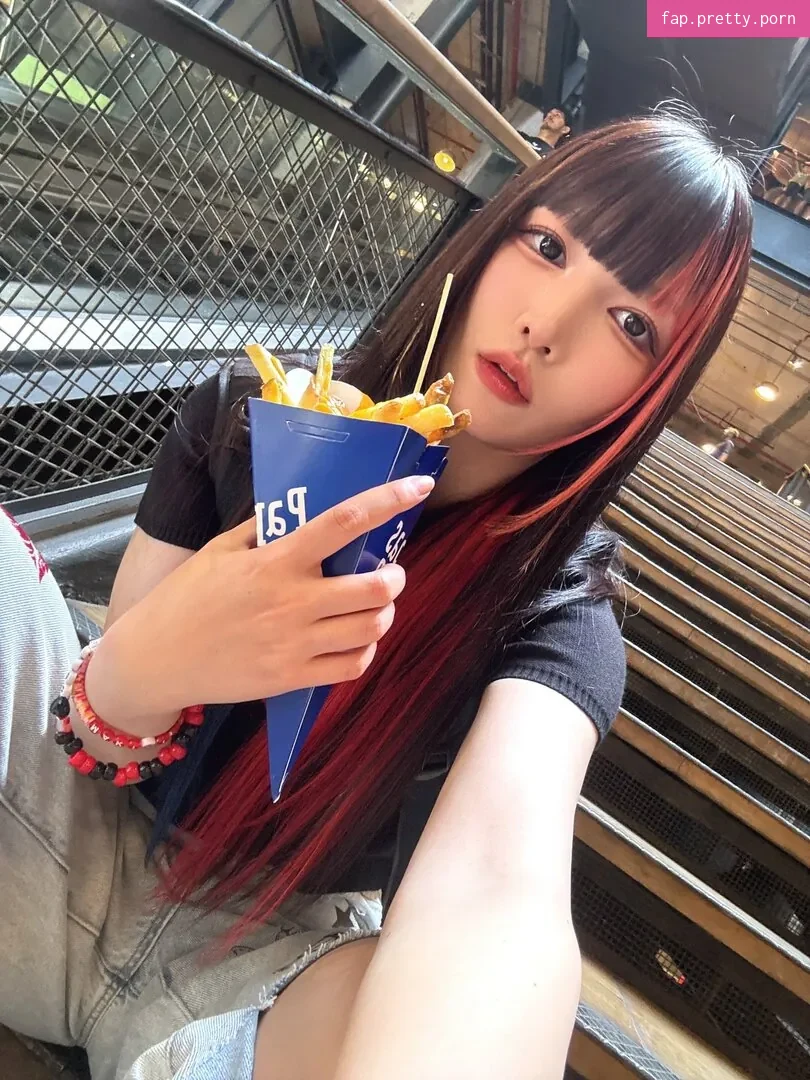 Maki Itoh - Photo #73