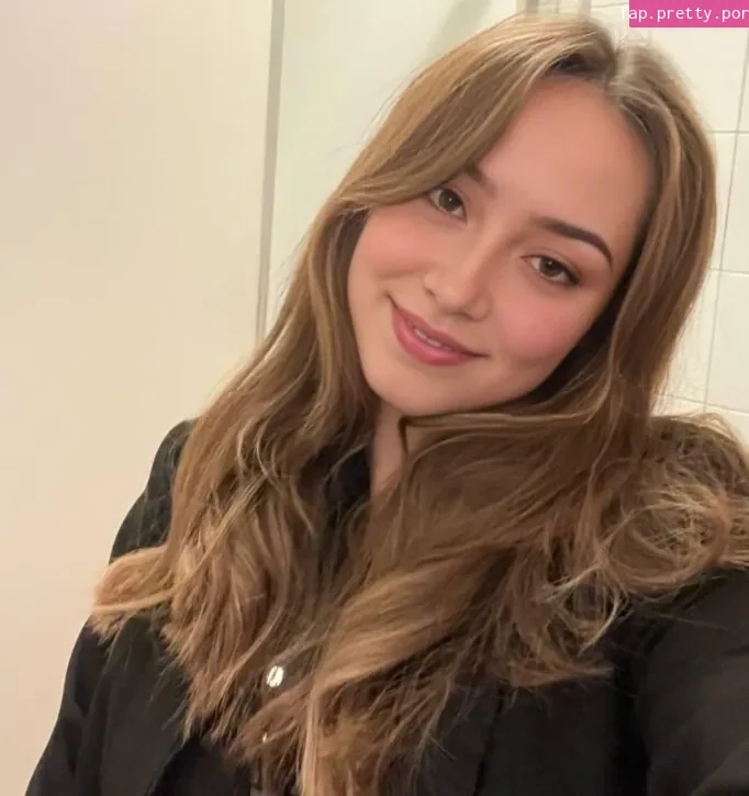 MiaaSophie18 - Photo #27