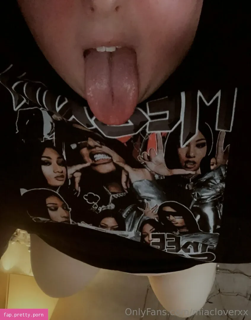 miacloverxx - Photo #17