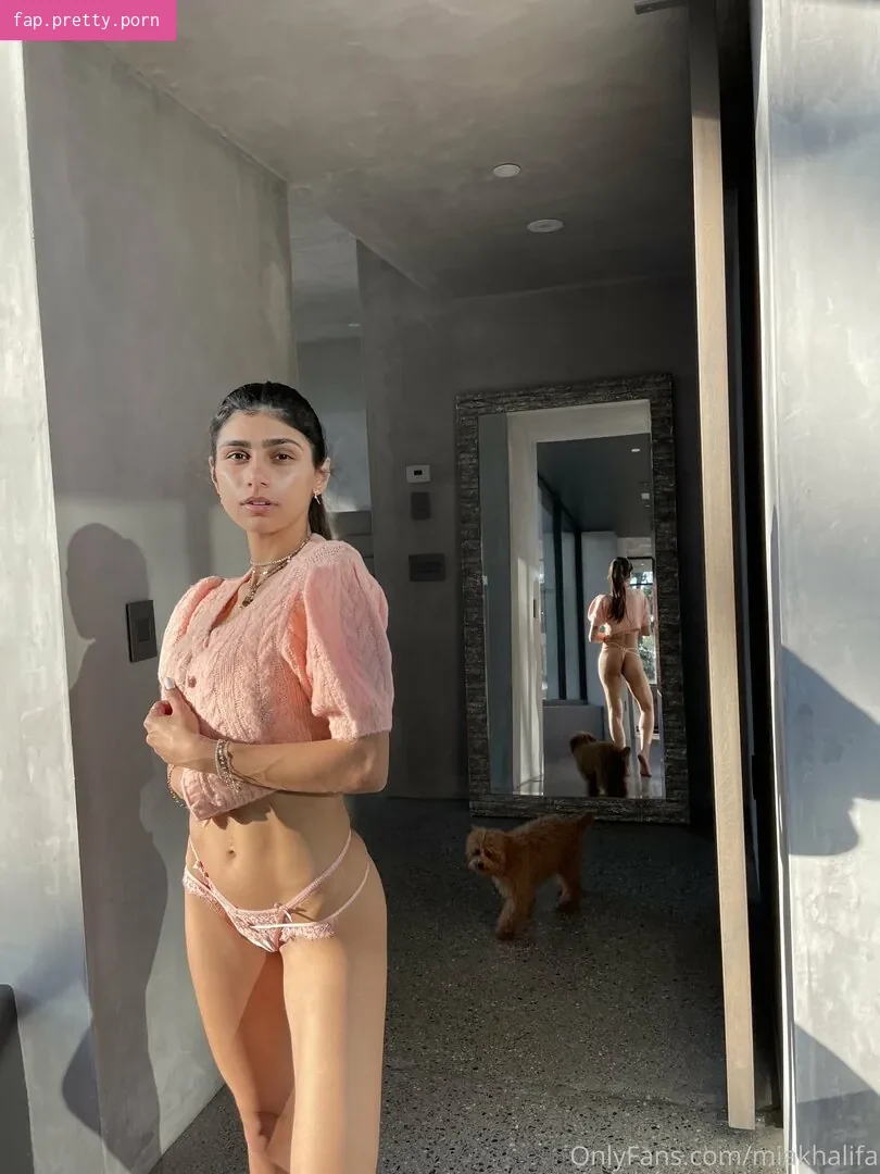 miakhalifa - Photo #39