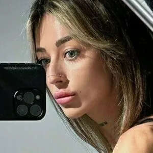 mianextdooor